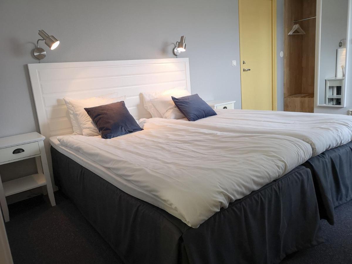 Hotell Apladalen I Vaernamo Bagian luar foto