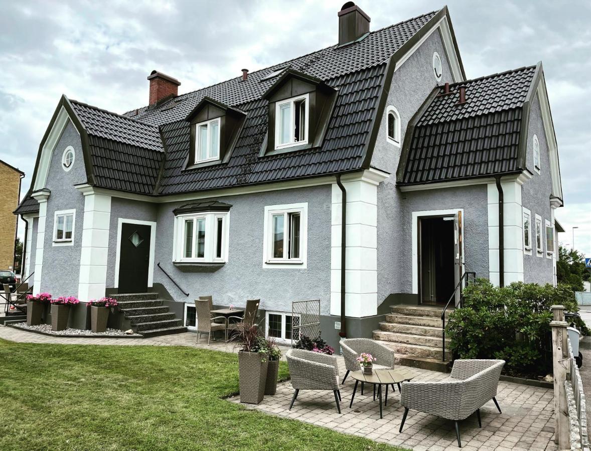 Hotell Apladalen I Vaernamo Bagian luar foto