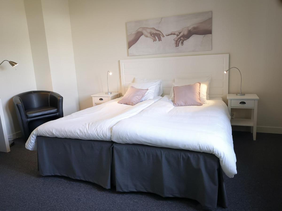 Hotell Apladalen I Vaernamo Bagian luar foto