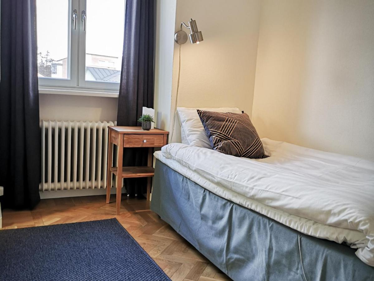 Hotell Apladalen I Vaernamo Bagian luar foto